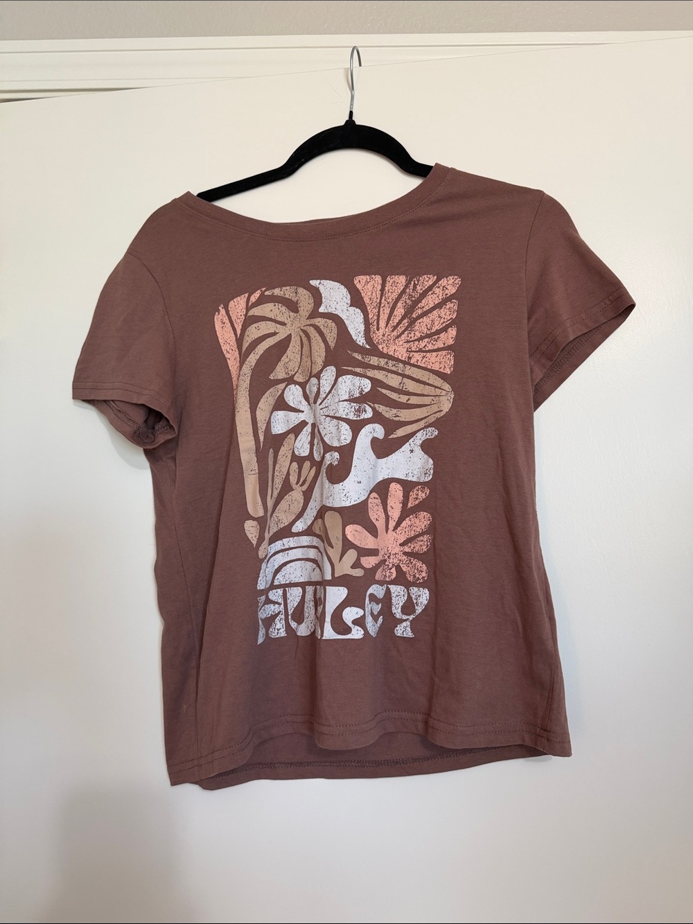 Hurley Short-Sleeve Graphic Tee in Brown